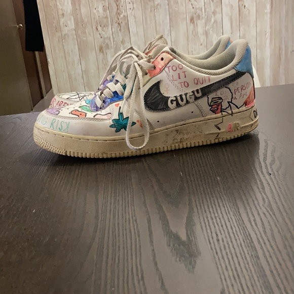 Custom Nike Air Force 1 - Picture 3 of 11